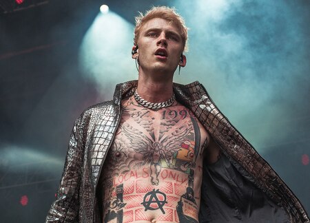 Machine Gun Kelly & Halsey - Forget Me Too Ringtone Download Free MP3